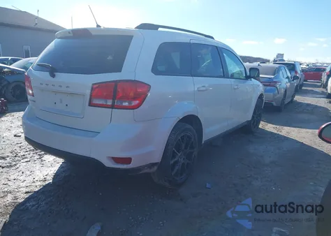 2013 Dodge Journey Sxt z USA, uszkodzony, nr VIN 3C4PDCBG9DT660397